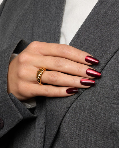 Wine & Dine Cat Eye