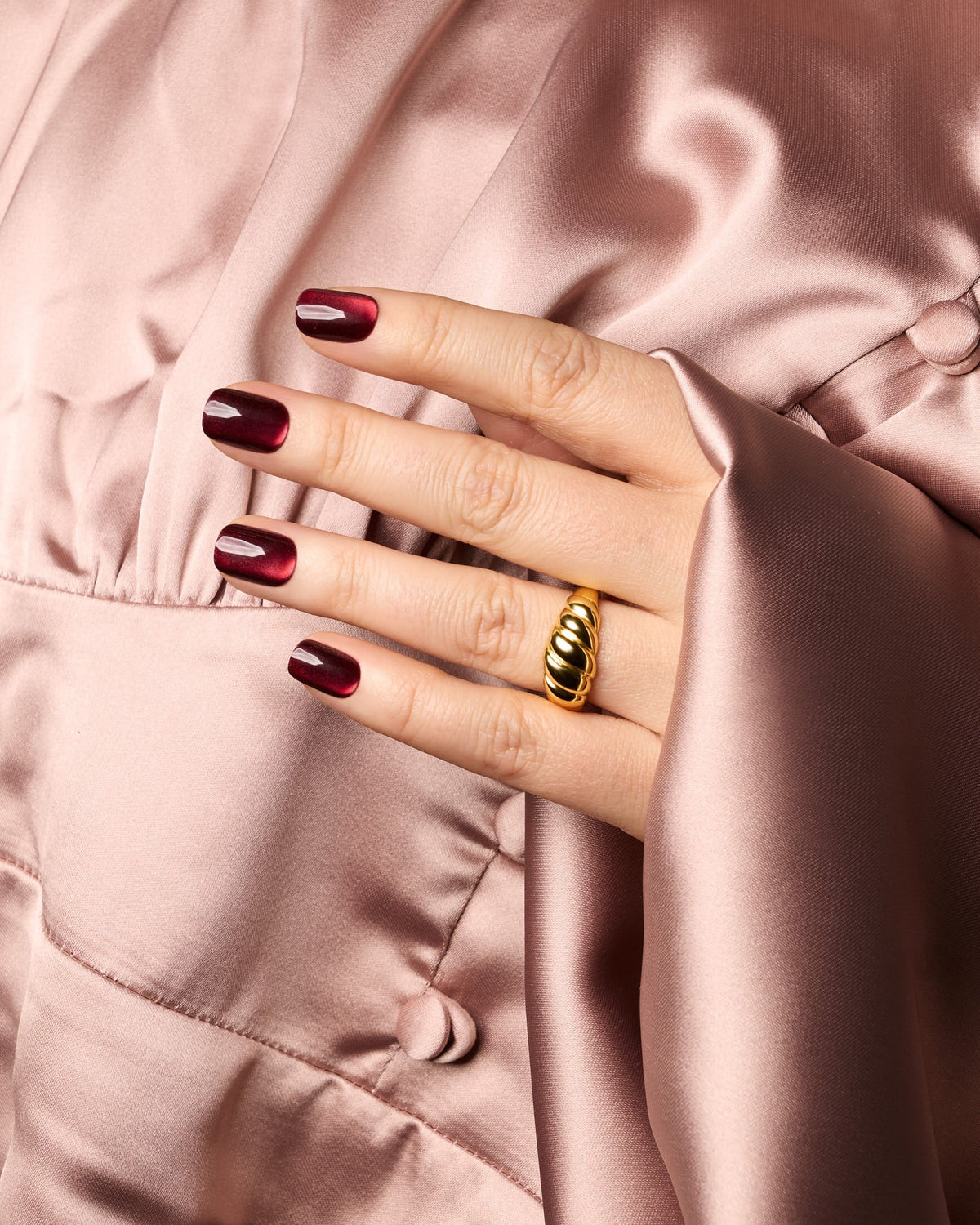 Wine & Dine Cat Eye